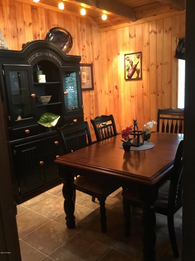 1032 Canary Ln, Lake Ariel, PA 18436 - photo 7