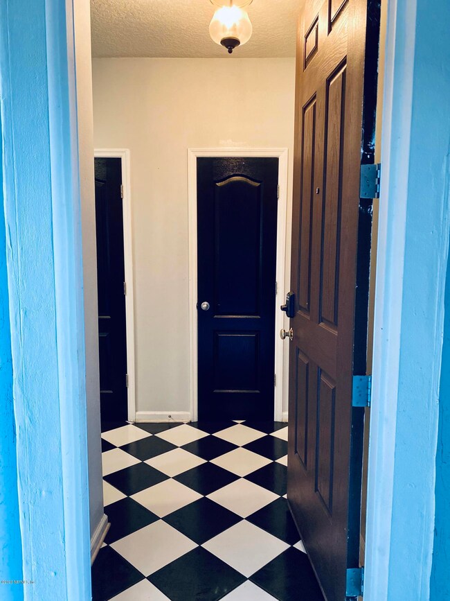 2376 Red Moon Dr, Jacksonville, FL 32216 - photo 7