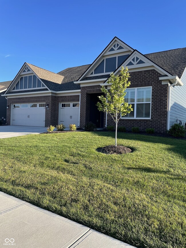 3613 Chalmers Dr, Bargersville, IN 46106 - photo 2