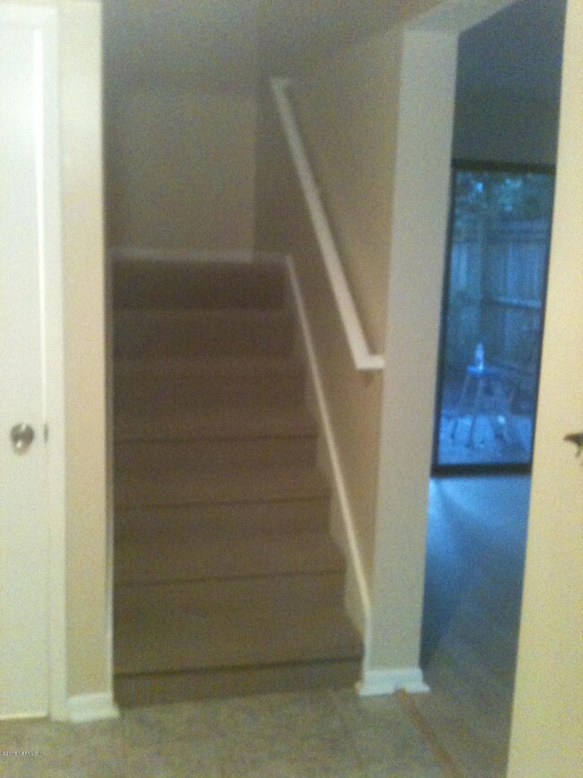 721 Oaks Manor Ct, Jacksonville, FL 32211 - photo 7