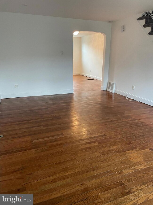 24 Winthrop Rd, Darby, PA 19023 - photo 3