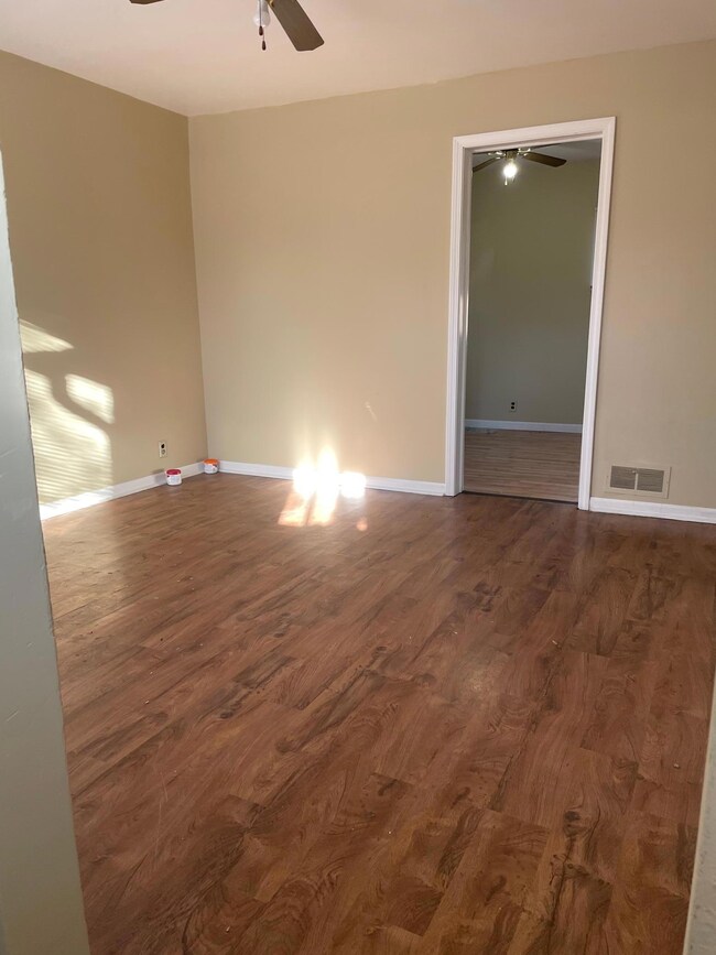 804 12th Ave SW, Austin, MN 55912 - photo 3