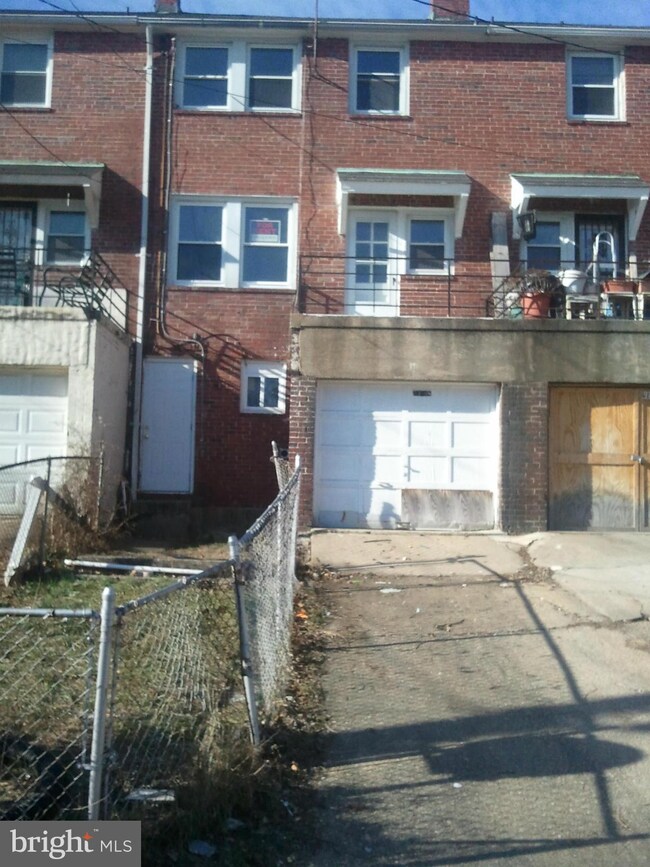983 N Hill Rd, Baltimore, MD 21218 - photo 2