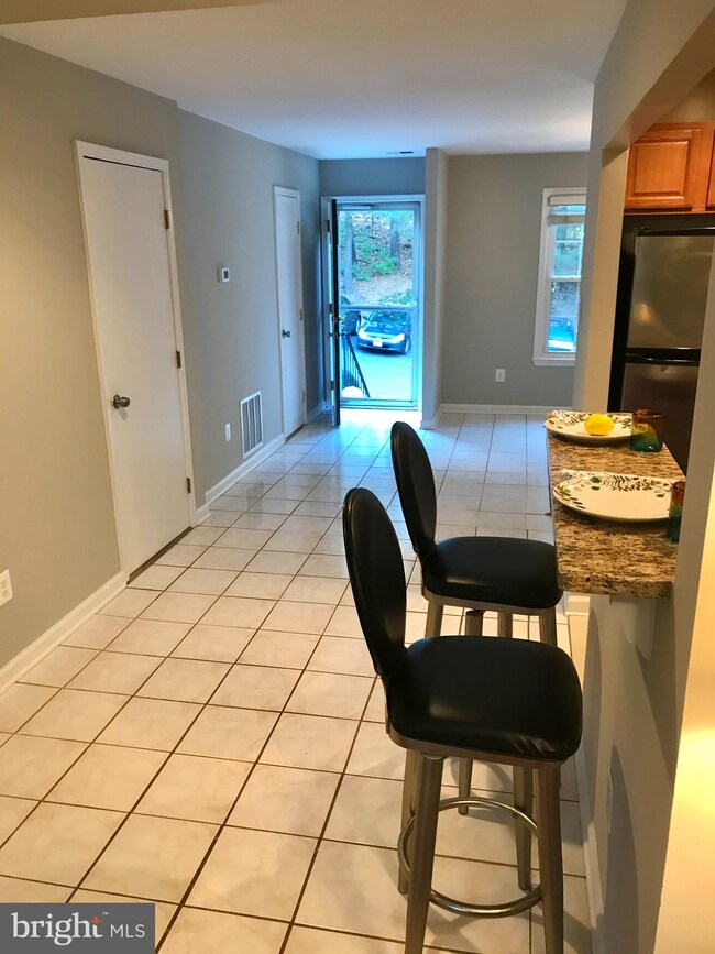 5933 First Landing Way unit 98, Burke, VA 22015 - photo 5