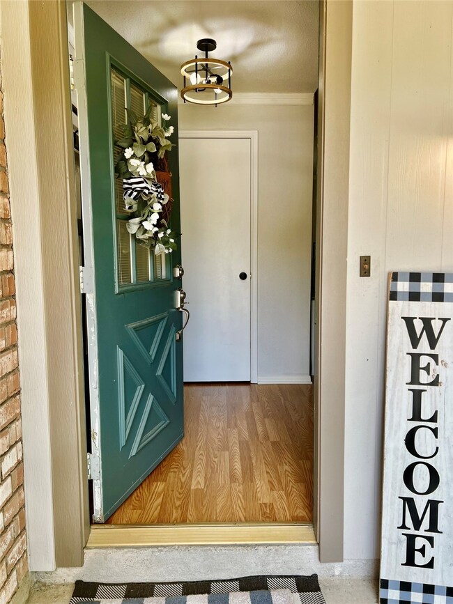 7706 Park Falls Dr, Houston, TX 77095 - photo 4