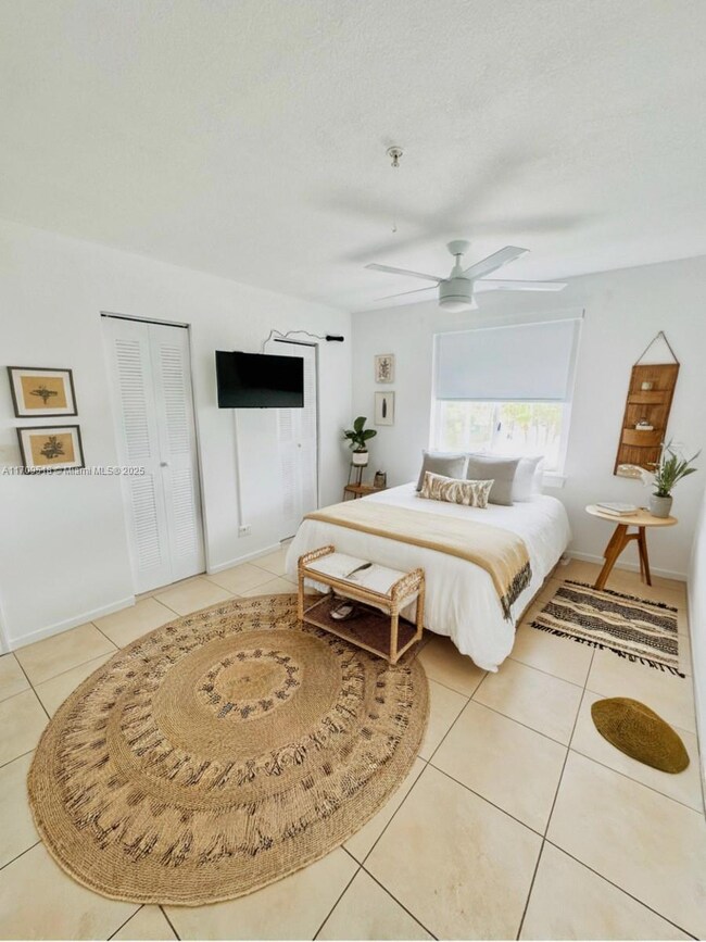 1627 NW 18th St unit 401, Miami, FL 33125 - photo 2