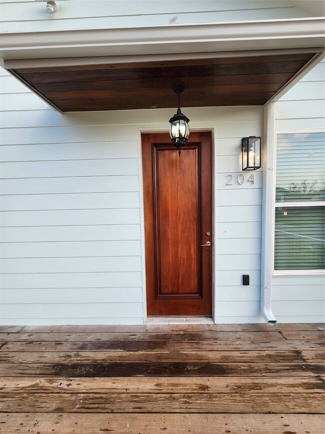 204 E 30th St, Houston, TX 77018 - photo 2