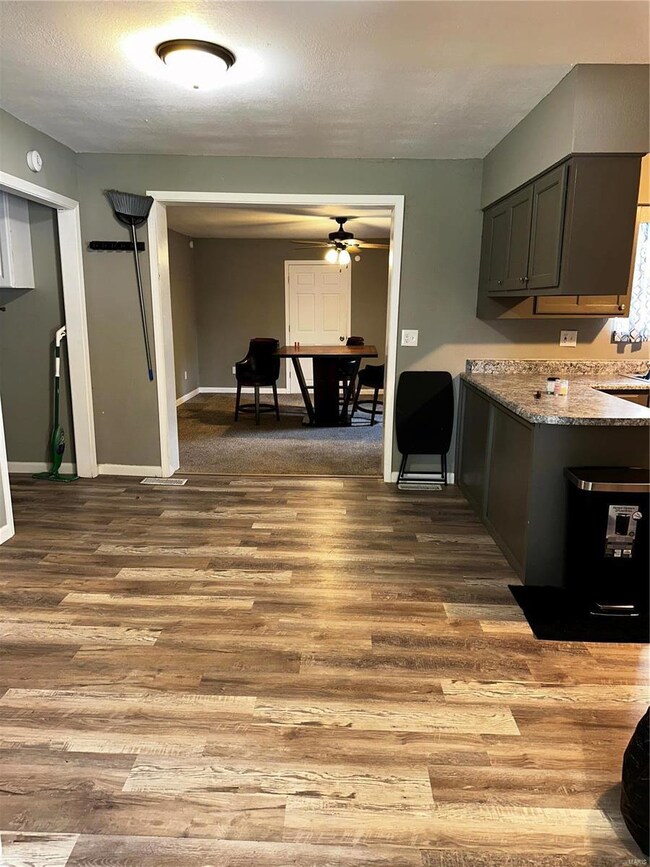 2025 Wasson Dr, Poplar Bluff, MO 63901 - photo 4