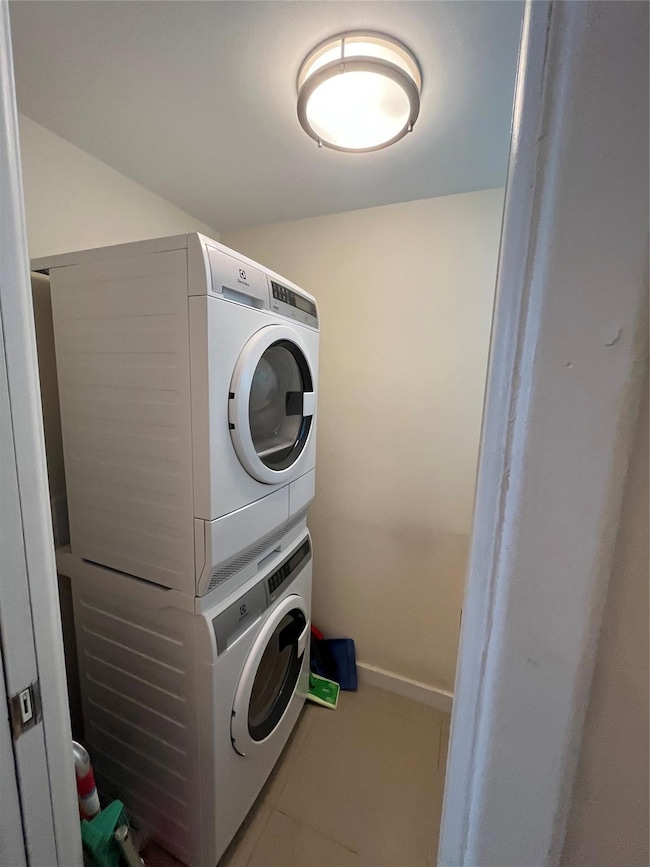 Tiara East unit 318, Deerfield Beach, FL 33441 - photo 5