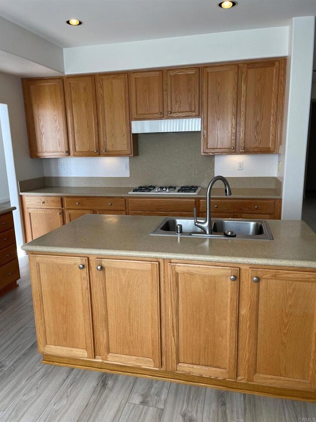 2905 Avenida Valera, Carlsbad, CA 92009 - photo 4