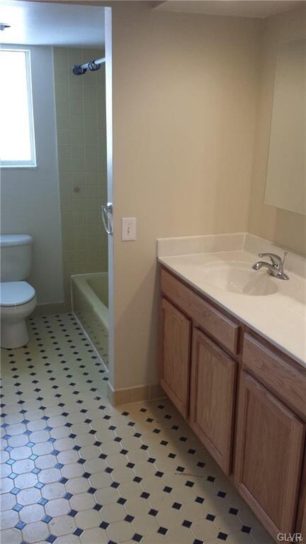 5989 Hamilton Blvd unit 1, Allentown, PA 18106 - photo 6