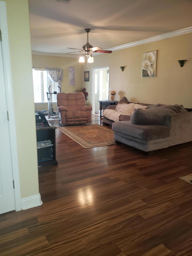 Spacious Living Rm