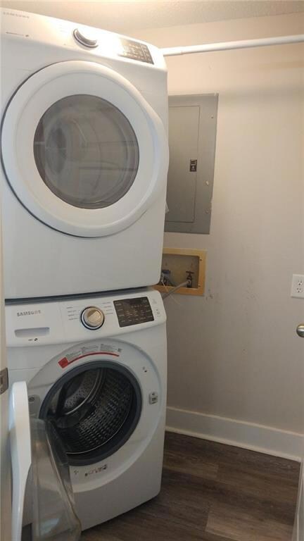 Full-size washer and dryer included in the sale!