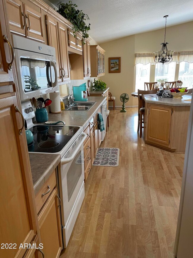 11596 W Sierra Dawn Blvd unit 113, Surprise, AZ 85378 - photo 2