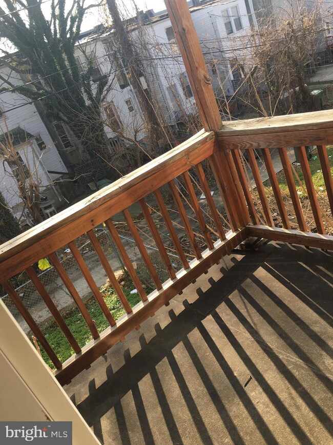 2901 Violet Ave, Baltimore, MD 21215 - photo 6