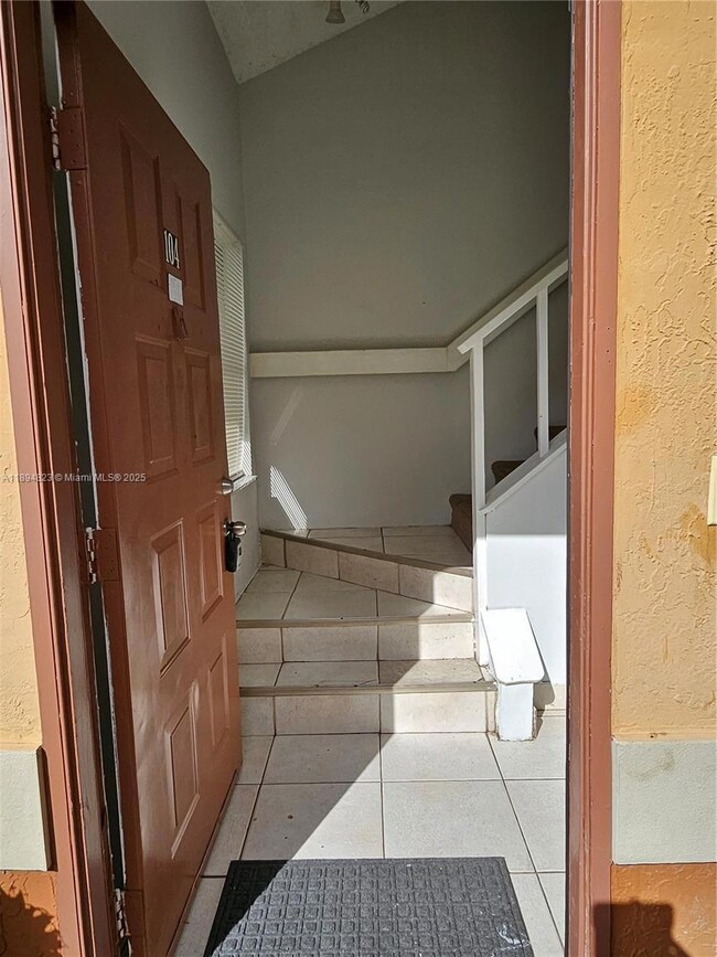 2511 NW 56th Ave unit 4-25, Lauderhill, FL 33313 - photo 6
