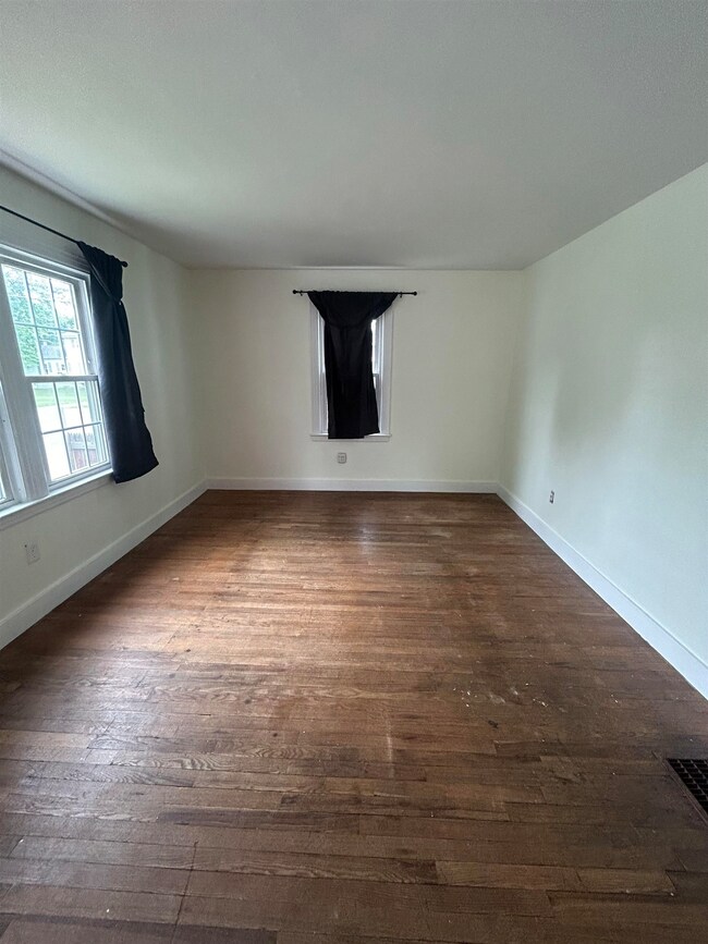 287 Pearl St, Keene, NH 03431 - photo 4