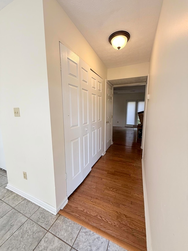 200 Shamrock Ln unit 1, Richmond, KY 40475 - photo 4