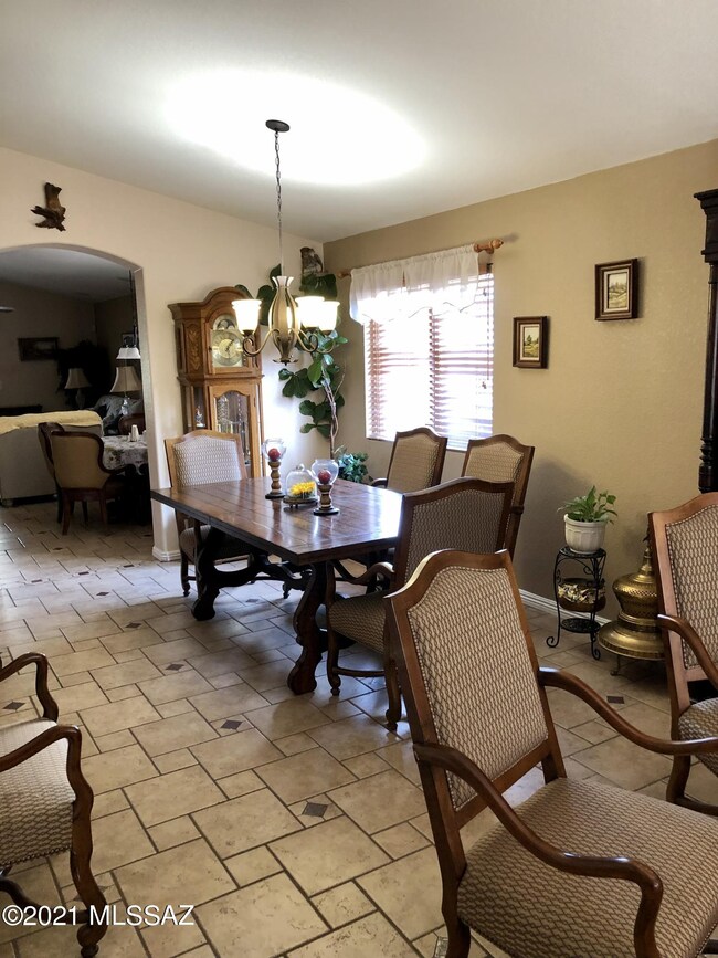 Living/Dining Room