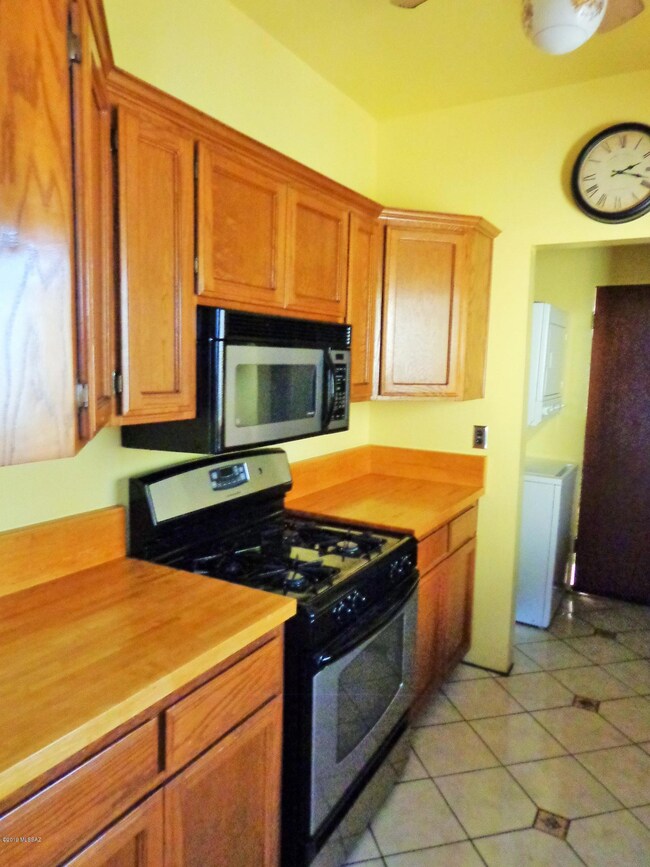 1322 E 9th St, Tucson, AZ 85719 - photo 7