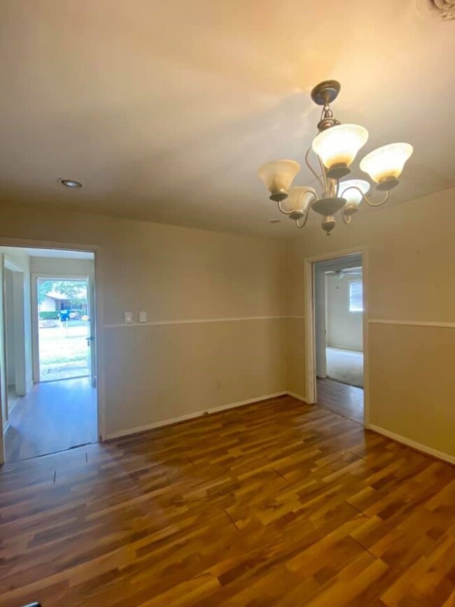 1420 Andrea Dr, Bay City, TX 77414 - photo 2