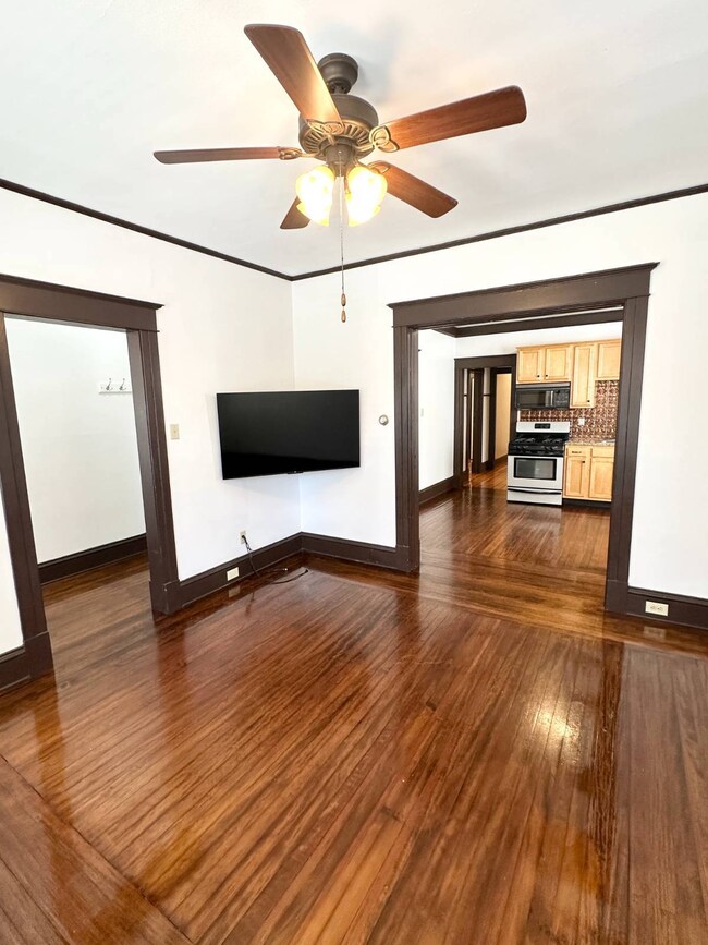 423 Hamilton St unit Floor 1, Albany, NY 12203 - photo 5