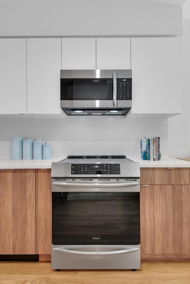 30-38 29th St unit 2-C, Long Island City, NY 11102 - photo 5