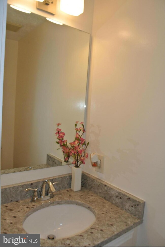 104 Sandhill Rd, Essex, MD 21221 - photo 4