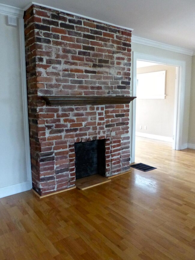 Frebis Living Room 1