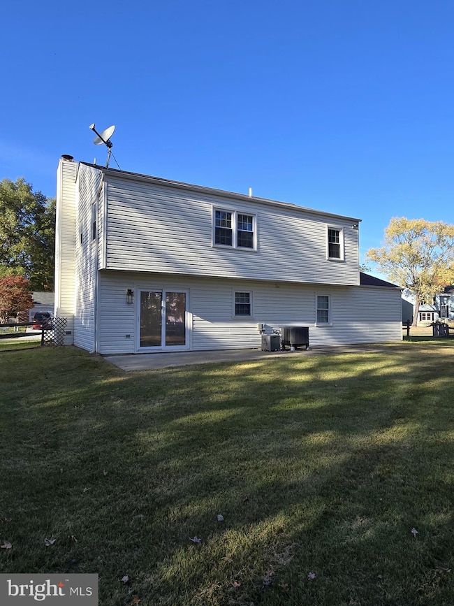 2353 Windsor Park Ct, Waldorf, MD 20602 - photo 4