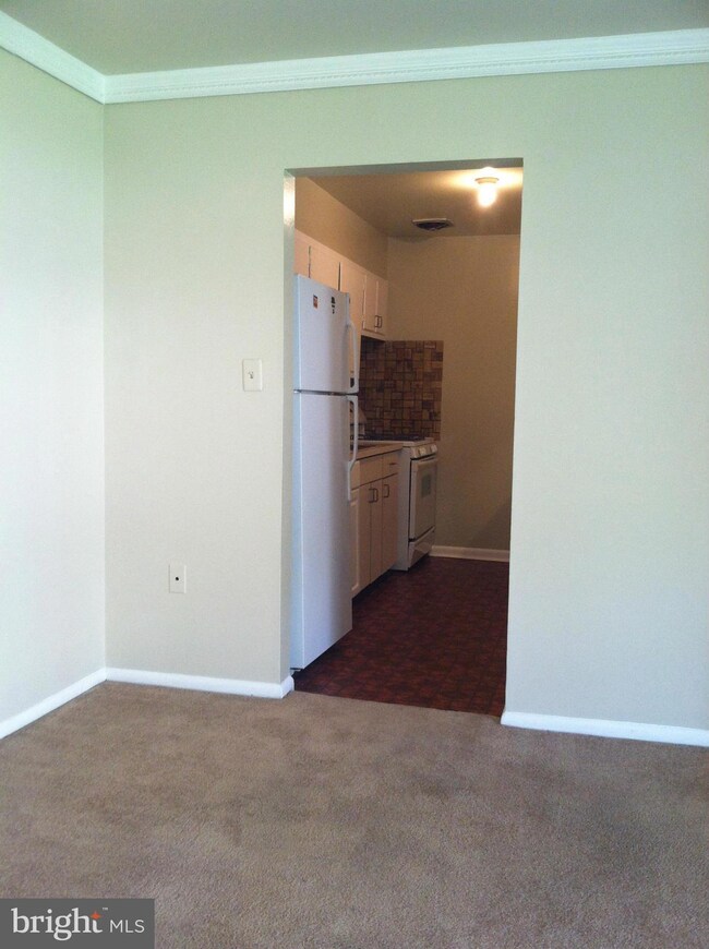 10722 West Dr unit 202, Fairfax, VA 22030 - photo 3
