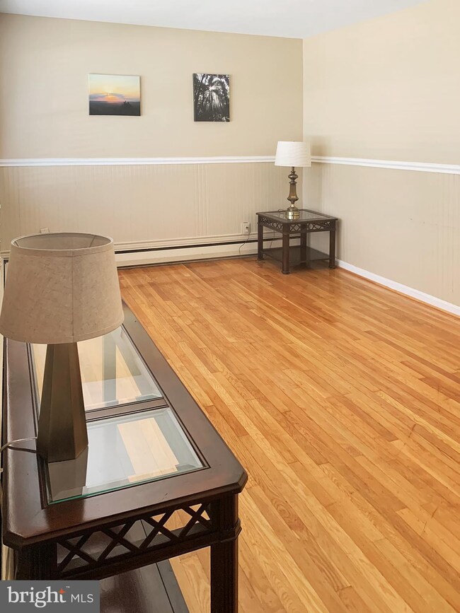 9814 Monroe St, Cockeysville, MD 21030 - photo 2