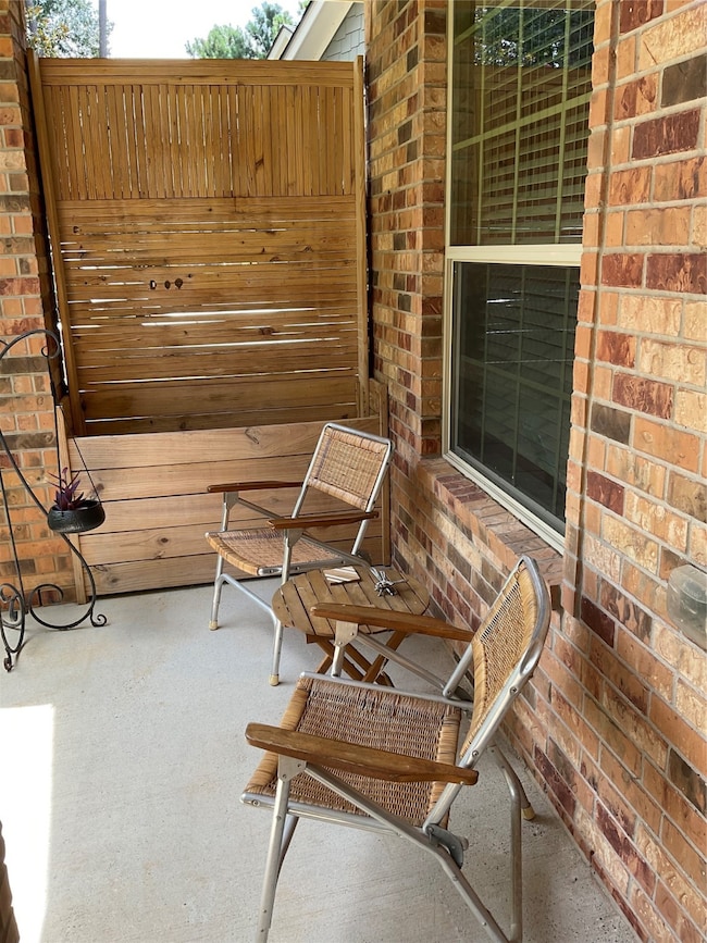 Sellers have added this nice privacy wall /planter