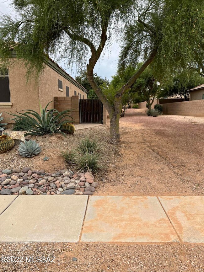 6 - Side Easement