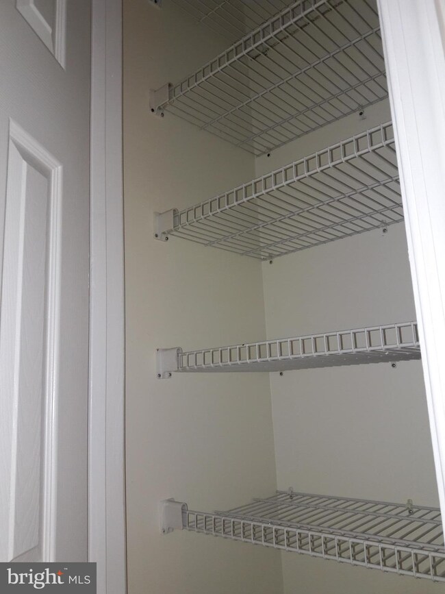 2061 Alice Ave unit 103, Oxon Hill, MD 20745 - photo 7