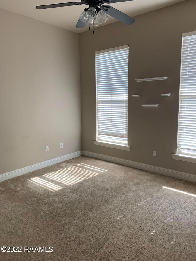 3 - 224 Woodhaven Rd