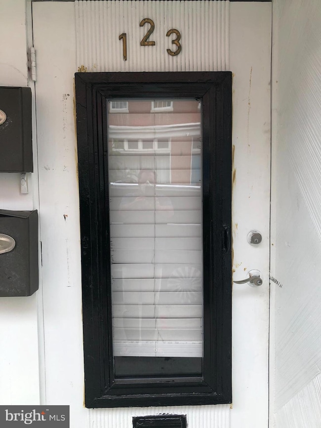 123 W Mulberry St unit A, Baltimore, MD 21201 - photo 2