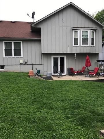 4825 Perry Ln, Shawnee, KS 66203 - photo 3