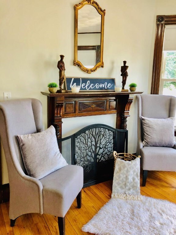 32 Radcliffe Rd unit 2/3, Somerville, MA 02145 - photo 2