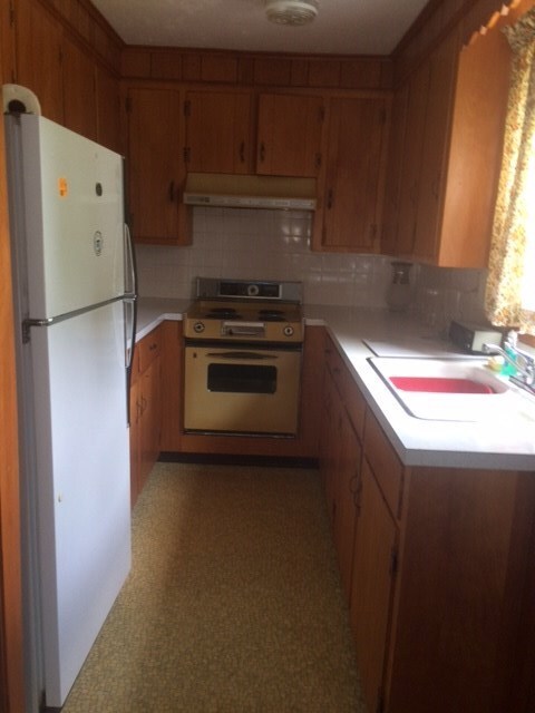 256 Metacom Ave, Warren, RI 02885 - photo 4