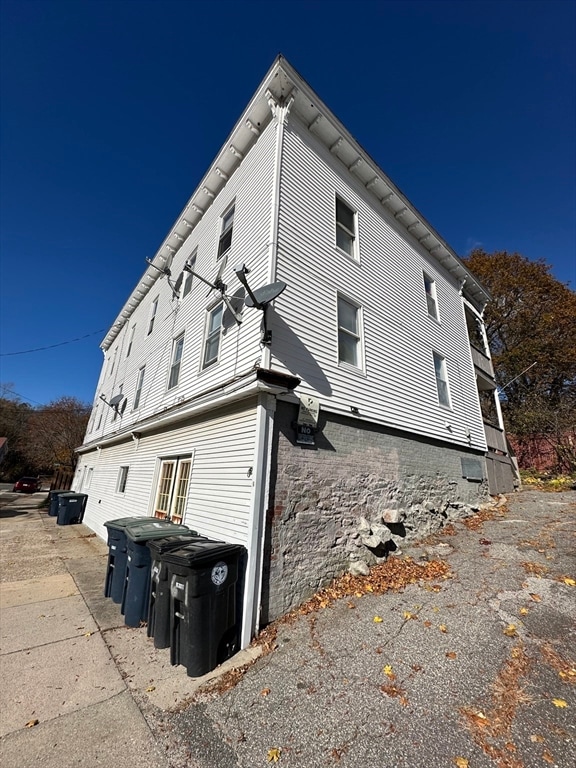 6 Walcott St, Southbridge, MA 01550 - photo 5