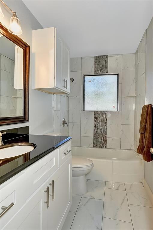 320 W Evans Ave, Bonham, TX 75418 - photo 6