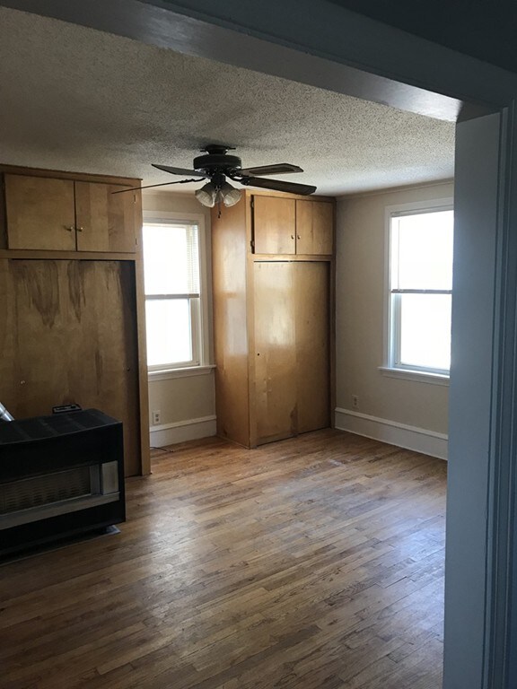 109 Plain St unit 1, Fall River, MA 02723 - photo 4