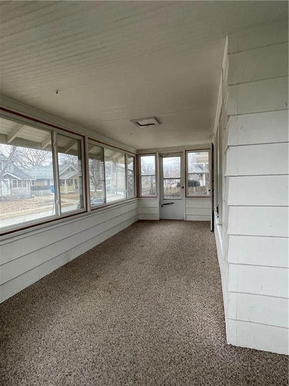 1067 42nd St, Des Moines, IA 50311 - photo 2