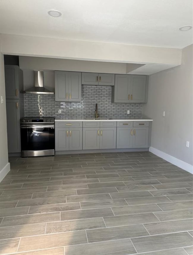 8005 Bowen St unit 5, Houston, TX 77051 - photo 3