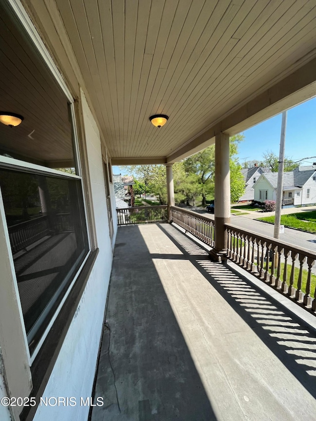 350 Parker Ave, Toledo, OH 43605 - photo 3