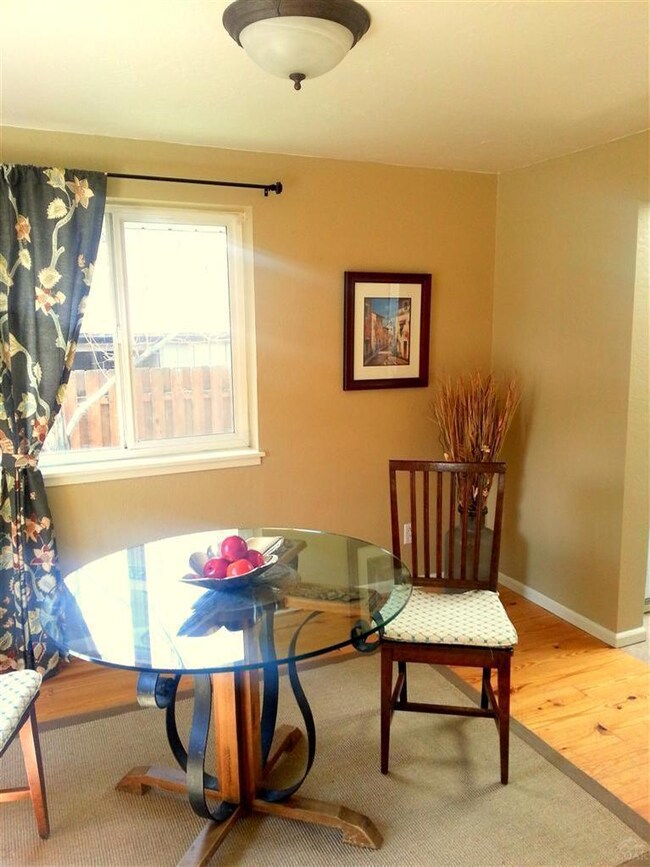 646 NE Seward Ave, Bend, OR 97701 - photo 5