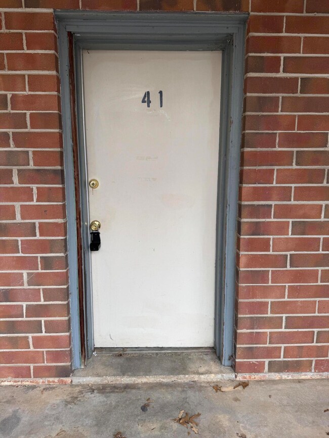 200 Ridge View Lane, Apt 41 1