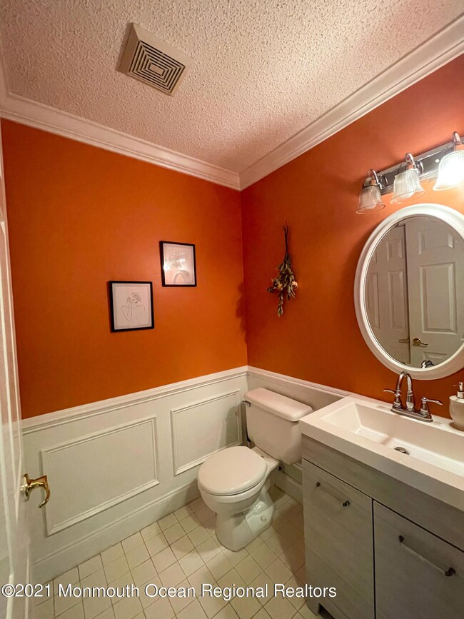 14 Phoenix Ct unit 108, Tinton Falls, NJ 07712 - photo 6