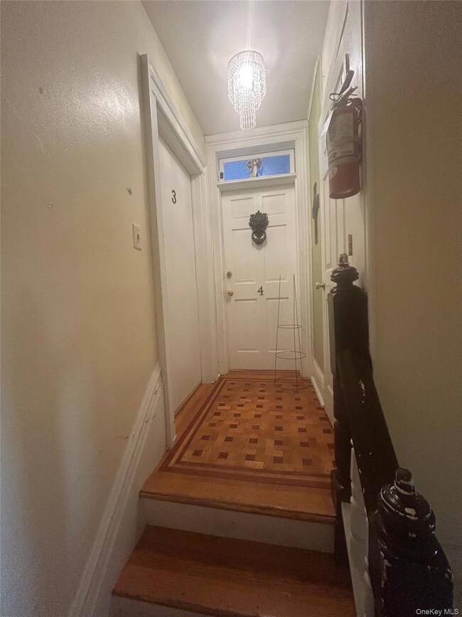 42 Park Ave unit 3, Suffern, NY 10901 - photo 4